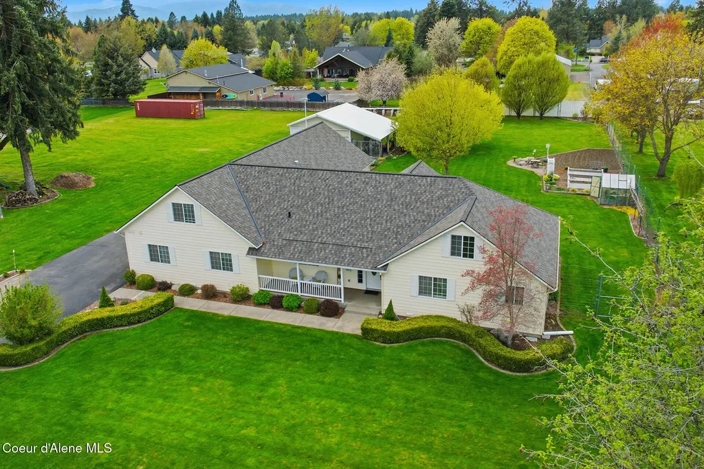 7007 N Davenport Street Dalton Gardens ID 83815