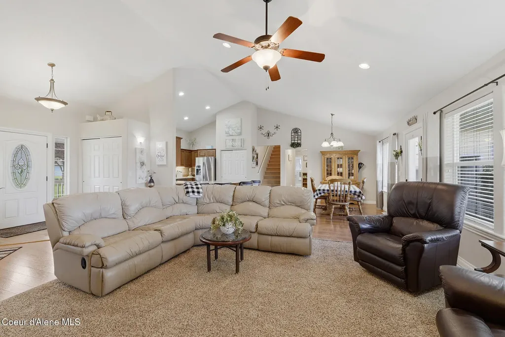 7007 N Davenport Street Dalton Gardens ID 83815