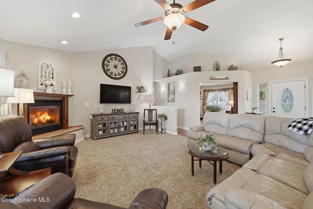 7007 N Davenport Street Dalton Gardens ID 83815