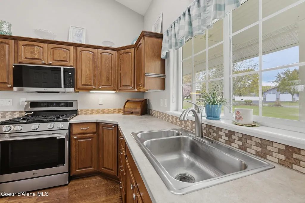 7007 N Davenport Street Dalton Gardens ID 83815