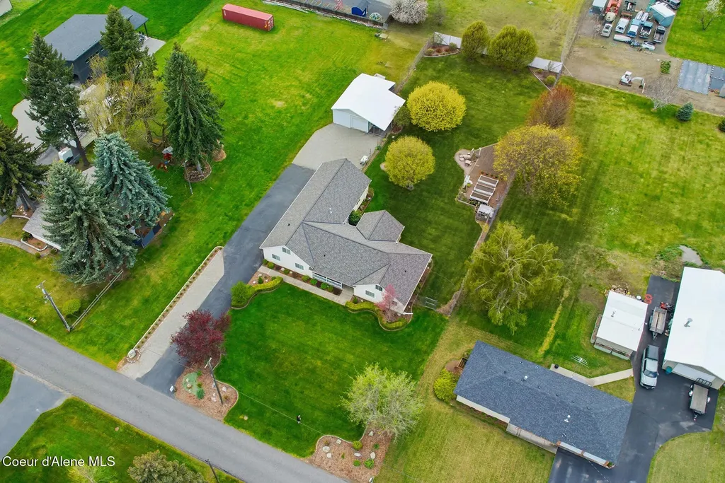 7007 N Davenport Street Dalton Gardens ID 83815