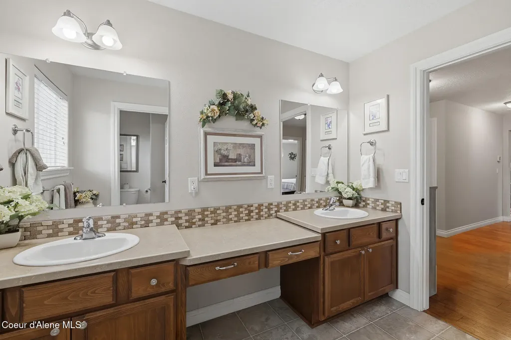 7007 N Davenport Street Dalton Gardens ID 83815