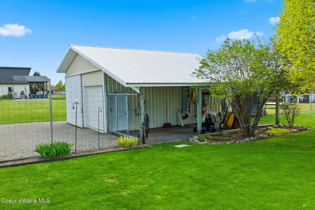 7007 N Davenport Street Dalton Gardens ID 83815