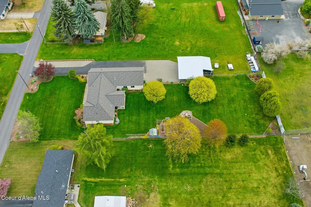 7007 N Davenport Street Dalton Gardens ID 83815