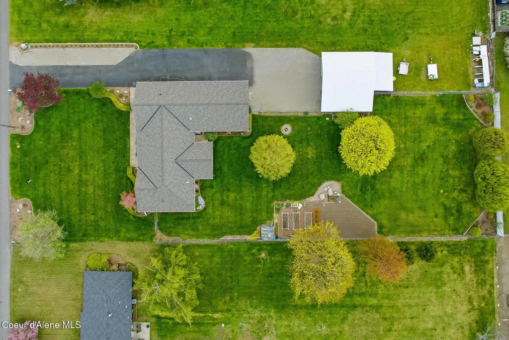 7007 N Davenport Street Dalton Gardens ID 83815