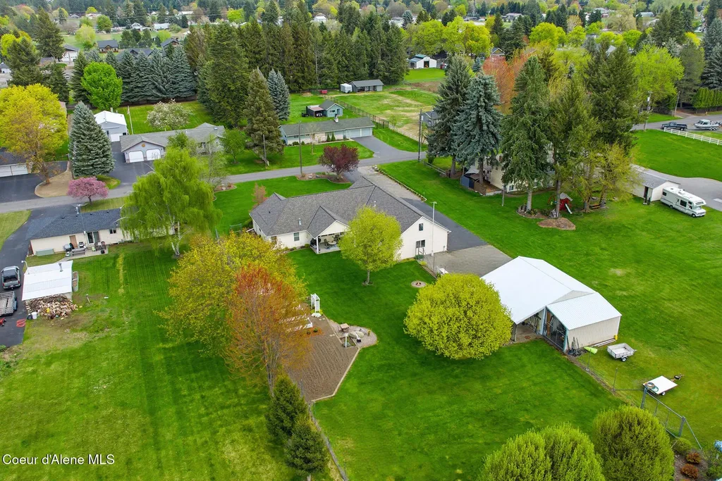 7007 N Davenport Street Dalton Gardens ID 83815