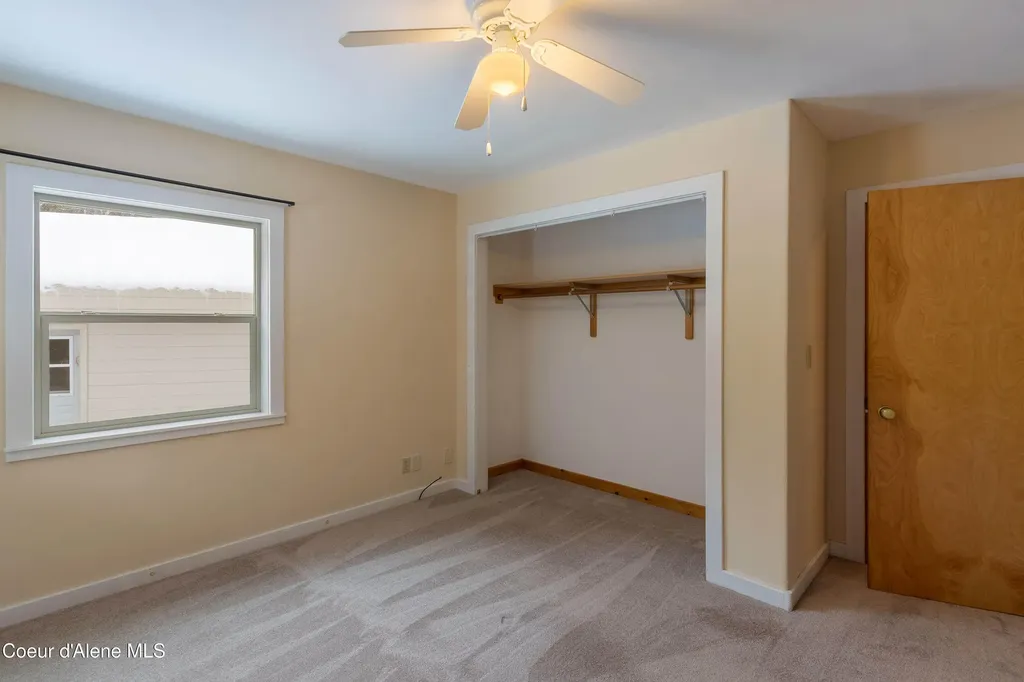 1657 E Dufort Road Sagle ID 83860