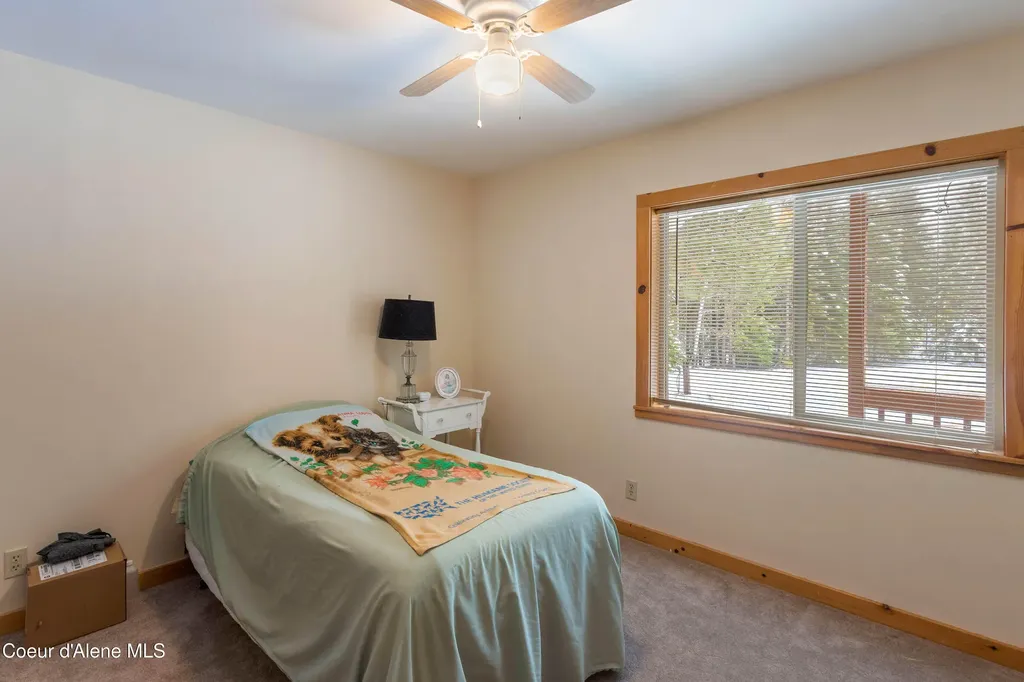 1657 E Dufort Road Sagle ID 83860