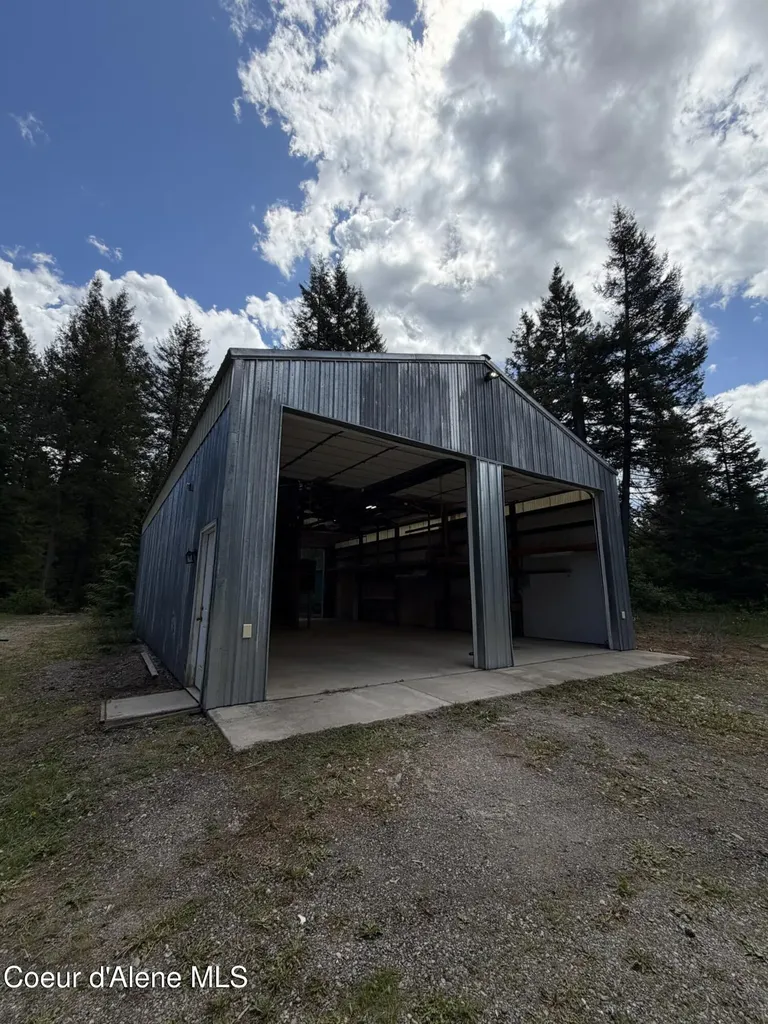 4757 W Spirit Bend Avenue Spirit Lake ID 83869
