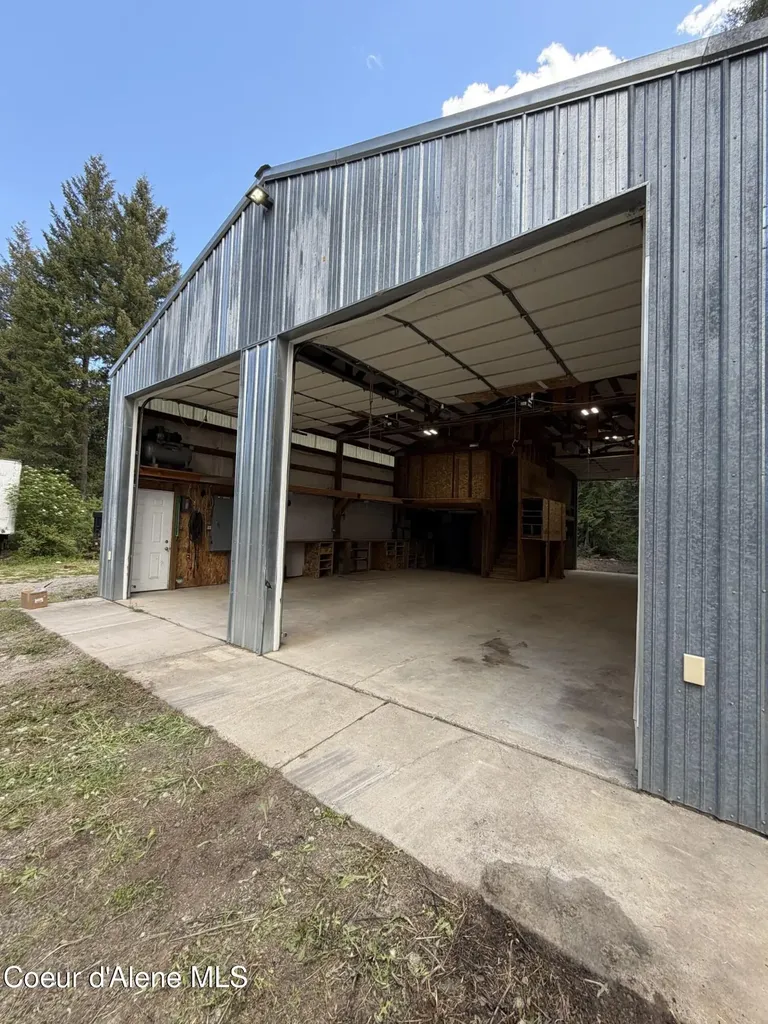 4757 W Spirit Bend Avenue Spirit Lake ID 83869