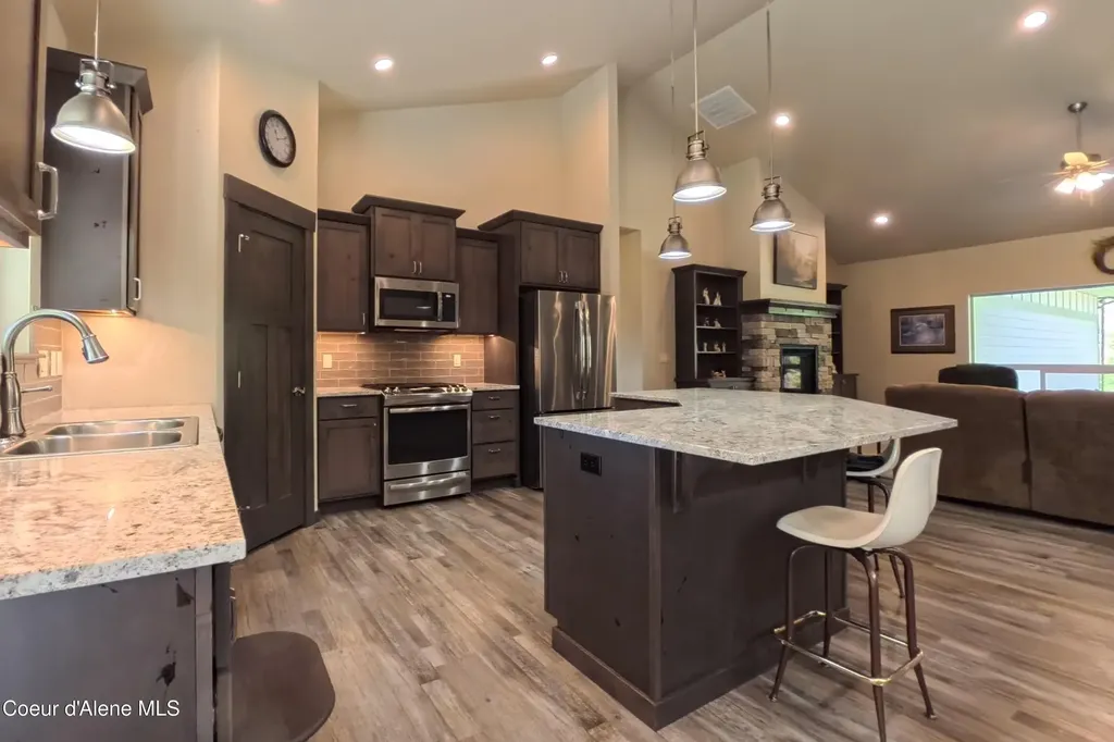 21642 N Massif Road Rathdrum ID 83858