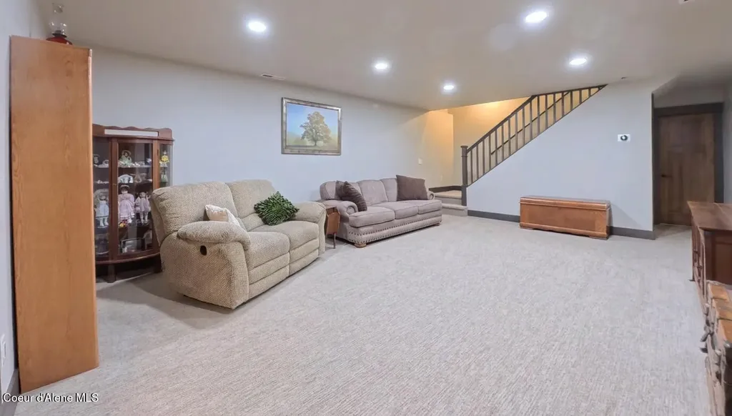 21642 N Massif Road Rathdrum ID 83858