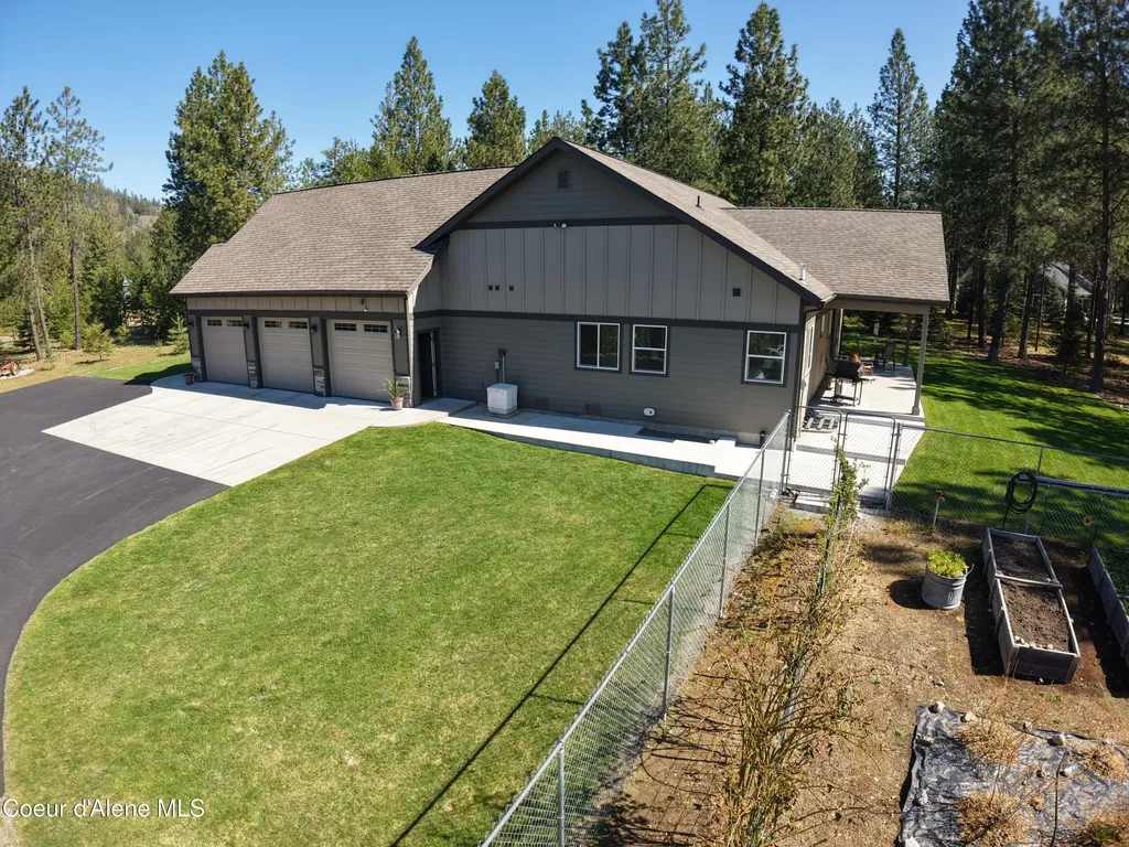 21642 N Massif Road Rathdrum ID 83858