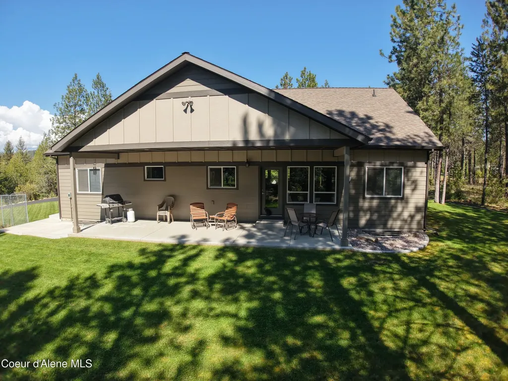 21642 N Massif Road Rathdrum ID 83858