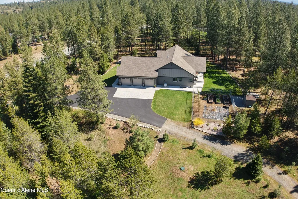 21642 N Massif Road Rathdrum ID 83858