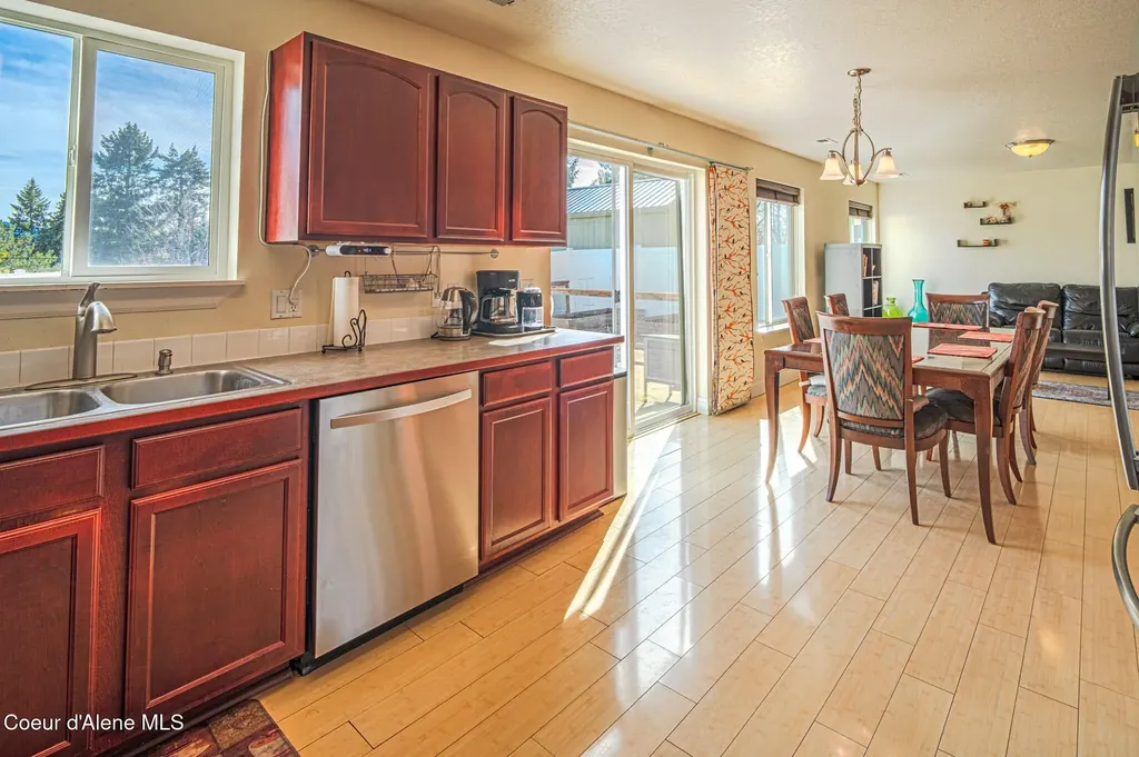 3664 E Arlington Lane Post Falls ID 83854