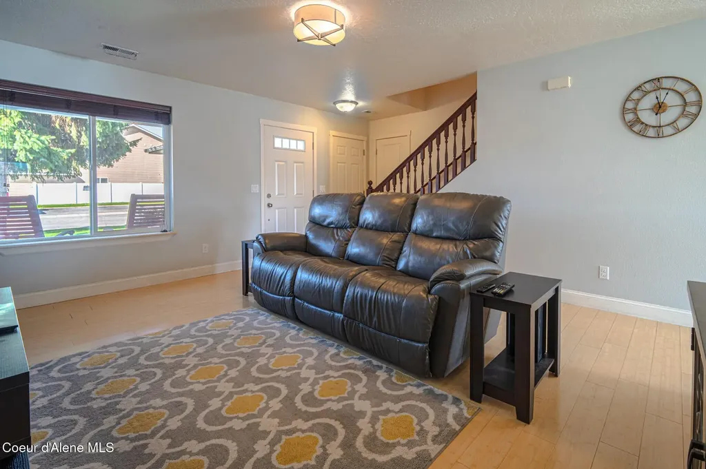3664 E Arlington Lane Post Falls ID 83854