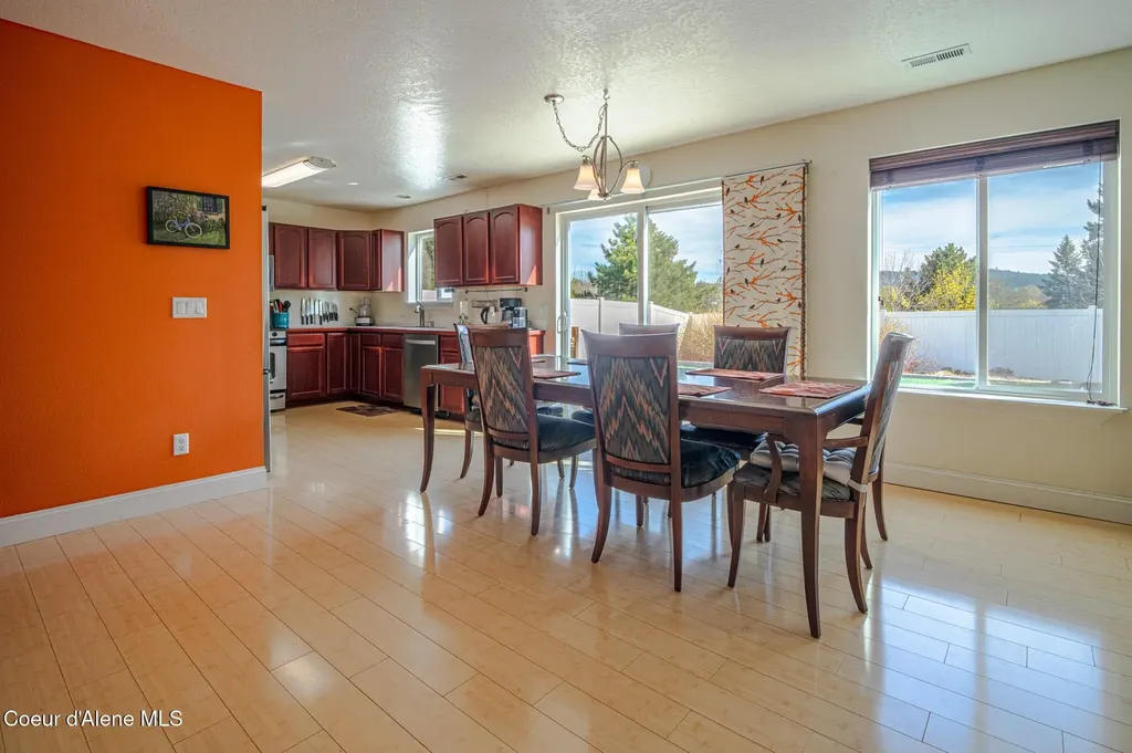 3664 E Arlington Lane Post Falls ID 83854