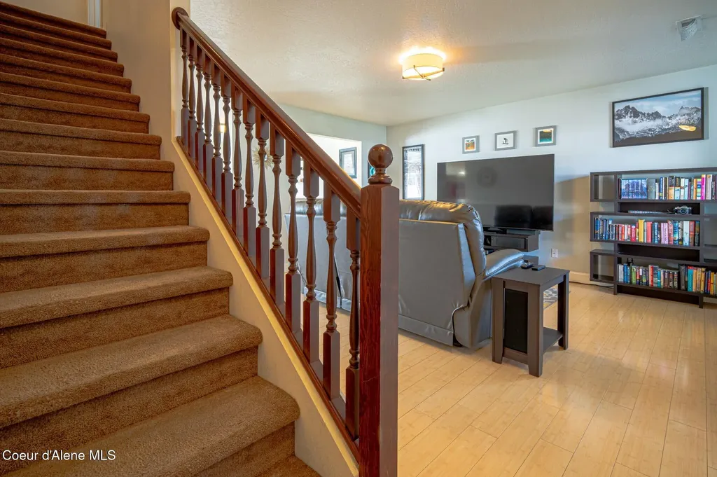 3664 E Arlington Lane Post Falls ID 83854