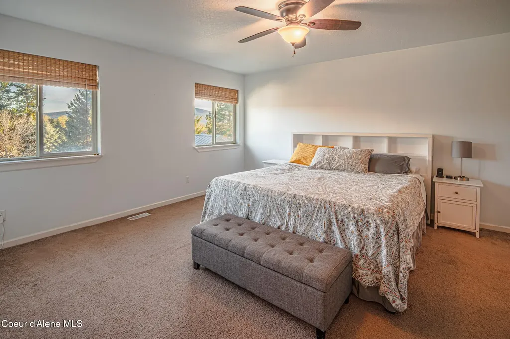 3664 E Arlington Lane Post Falls ID 83854