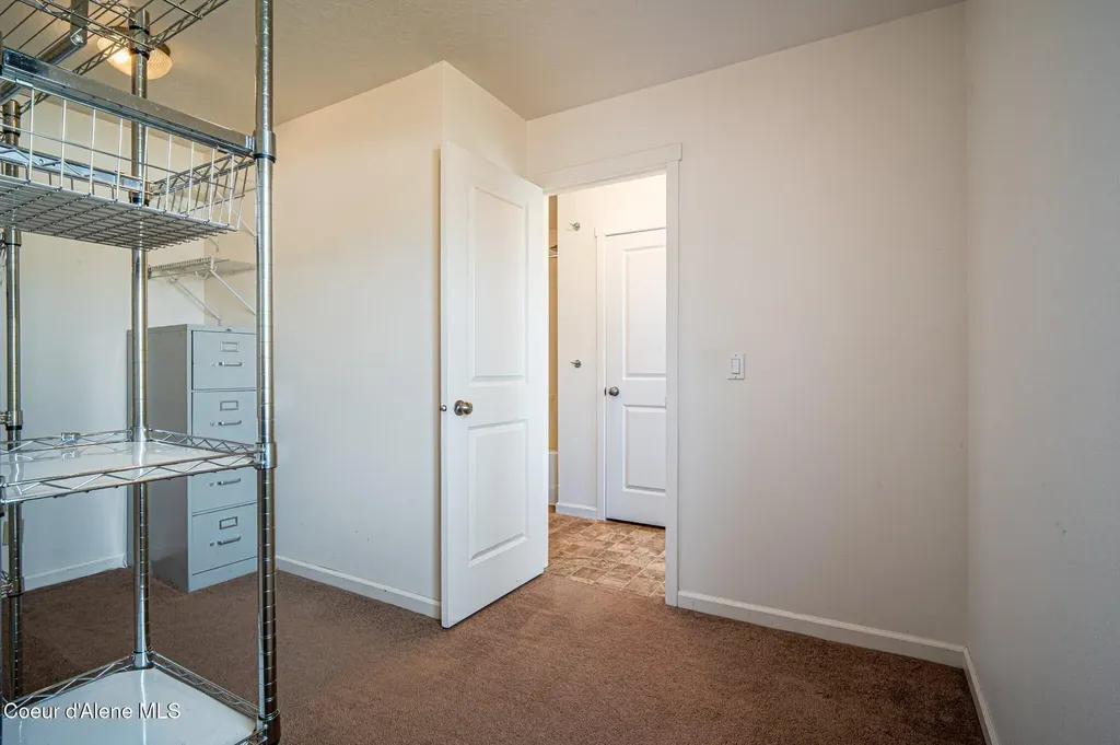 3664 E Arlington Lane Post Falls ID 83854