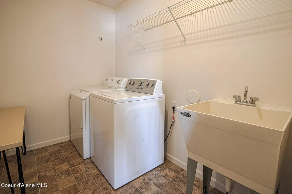 3664 E Arlington Lane Post Falls ID 83854