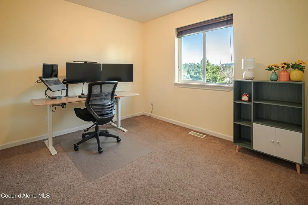 3664 E Arlington Lane Post Falls ID 83854