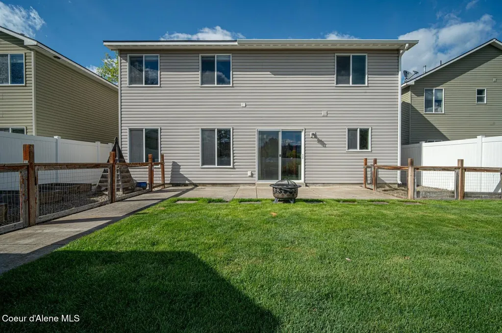 3664 E Arlington Lane Post Falls ID 83854