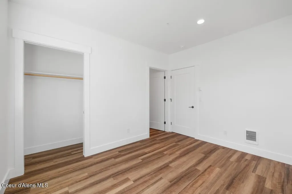 50 Carnelian Avenue Ponderay ID 83852