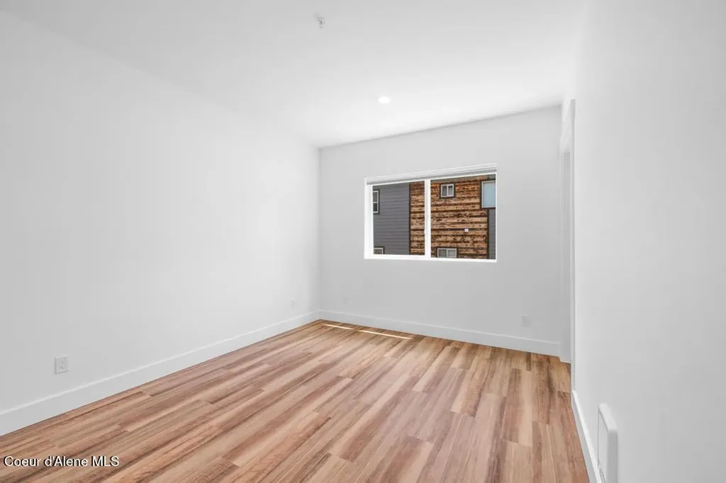 50 Carnelian Avenue Ponderay ID 83852