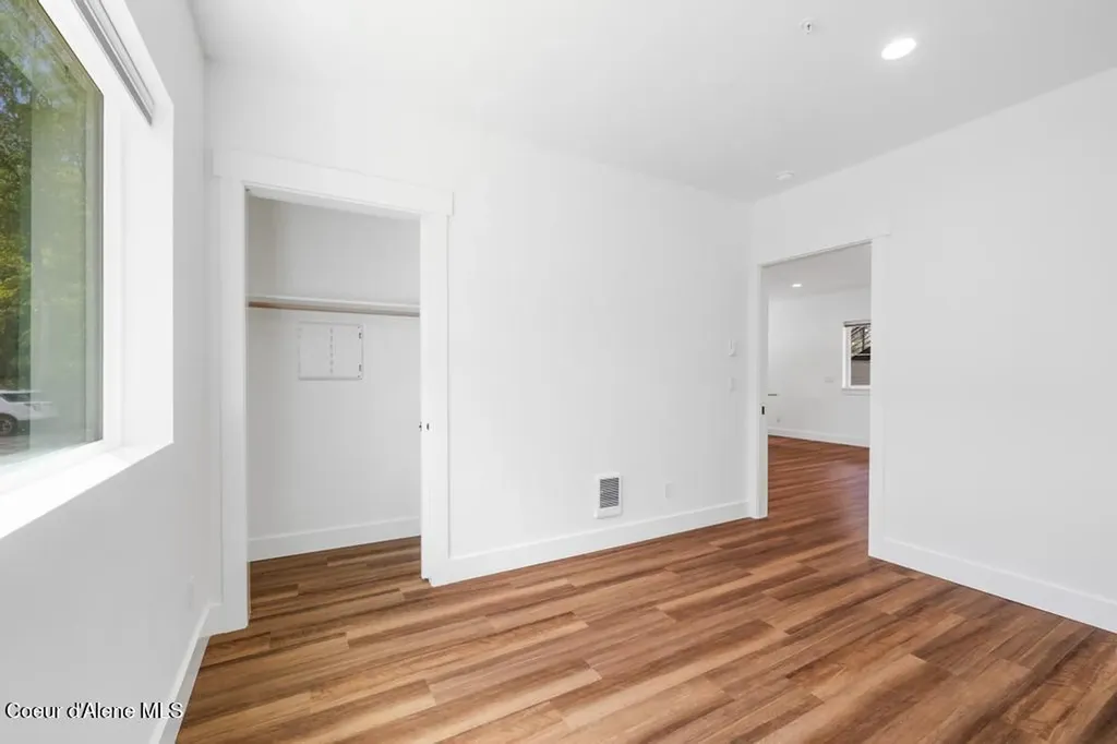 50 Carnelian Avenue Ponderay ID 83852