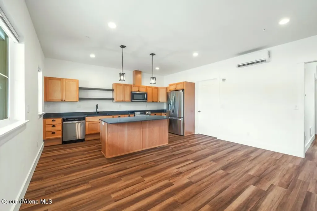 50 Carnelian Avenue Ponderay ID 83852