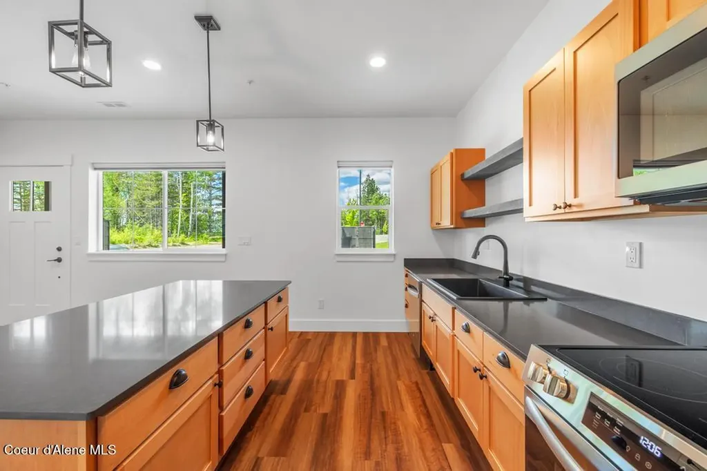 50 Carnelian Avenue Ponderay ID 83852
