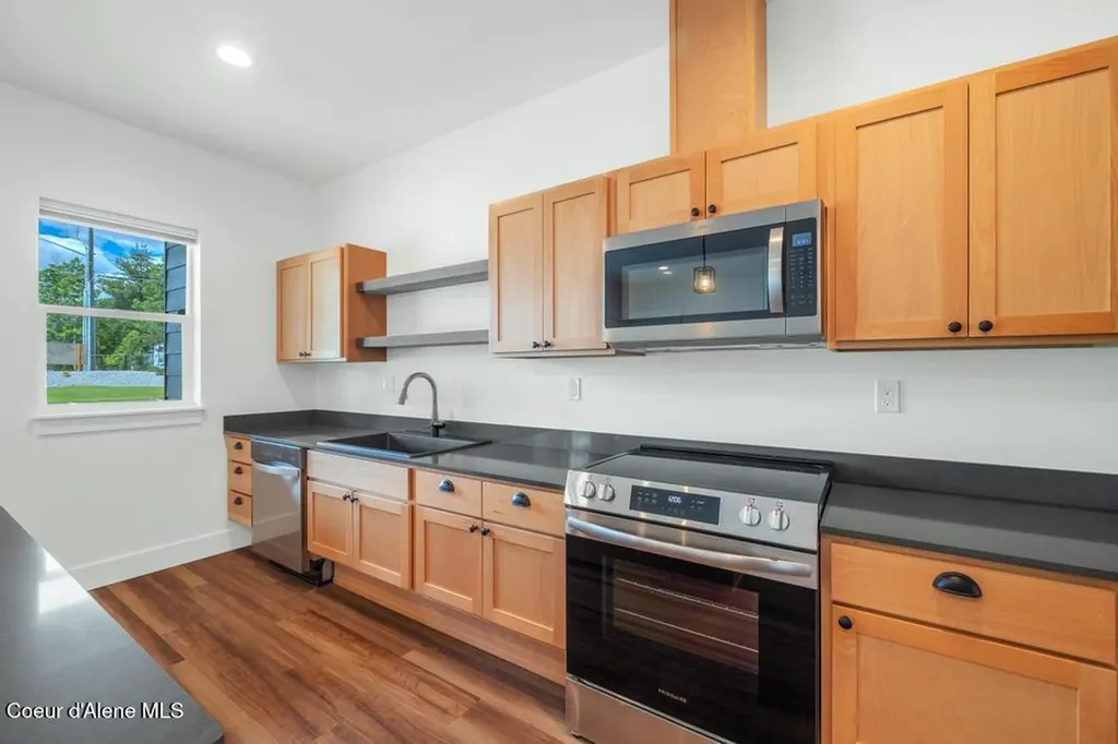 50 Carnelian Avenue Ponderay ID 83852