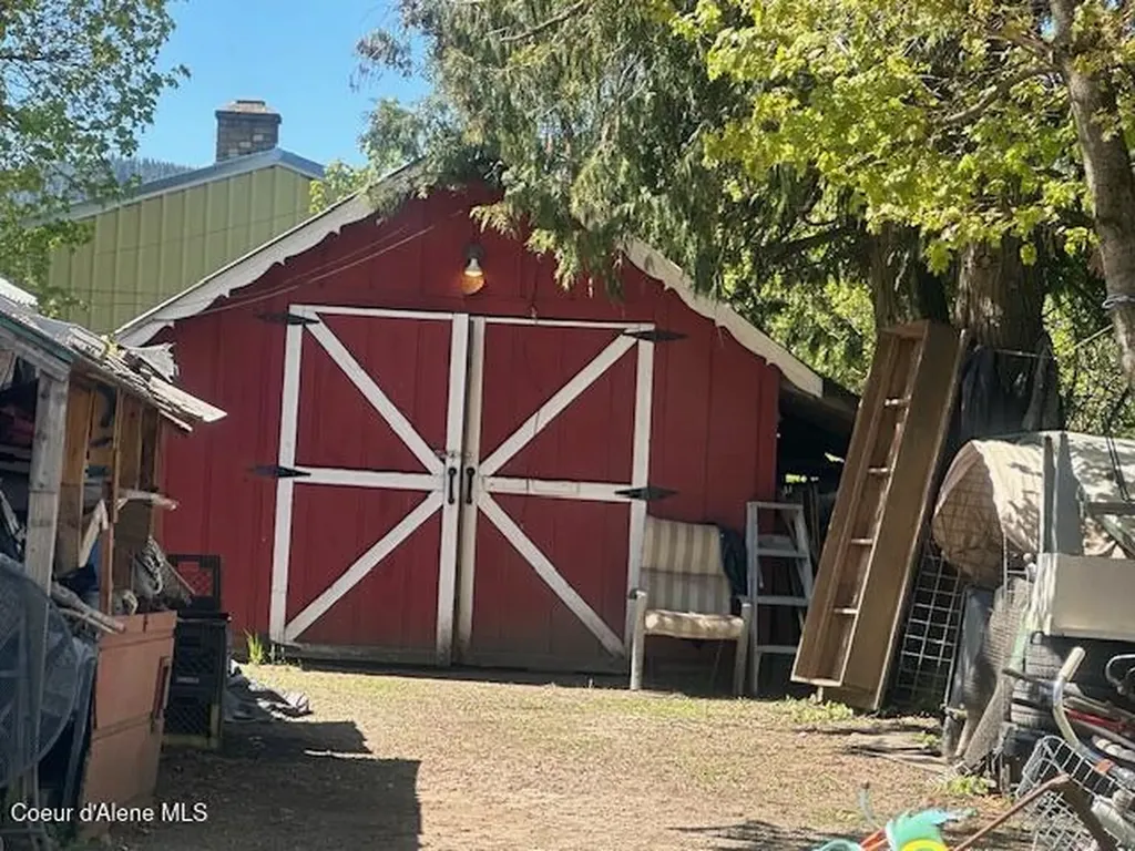 2318 Saint Maries Avenue St. Maries ID 83861