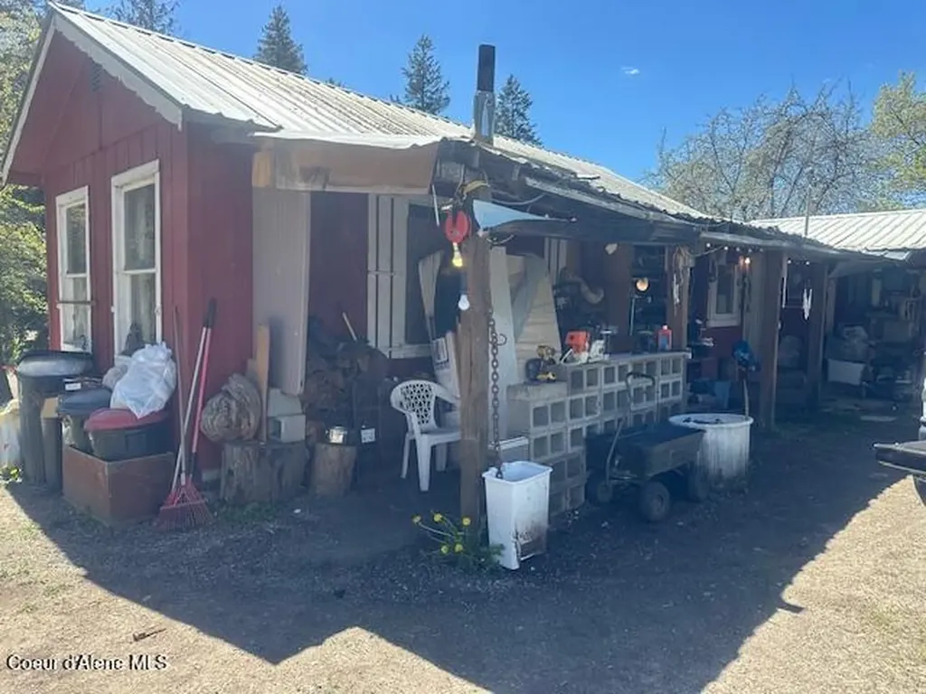 2318 Saint Maries Avenue St. Maries ID 83861