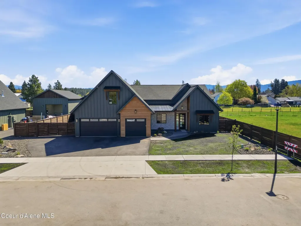 11006 N Armonia Way Hayden ID 83835