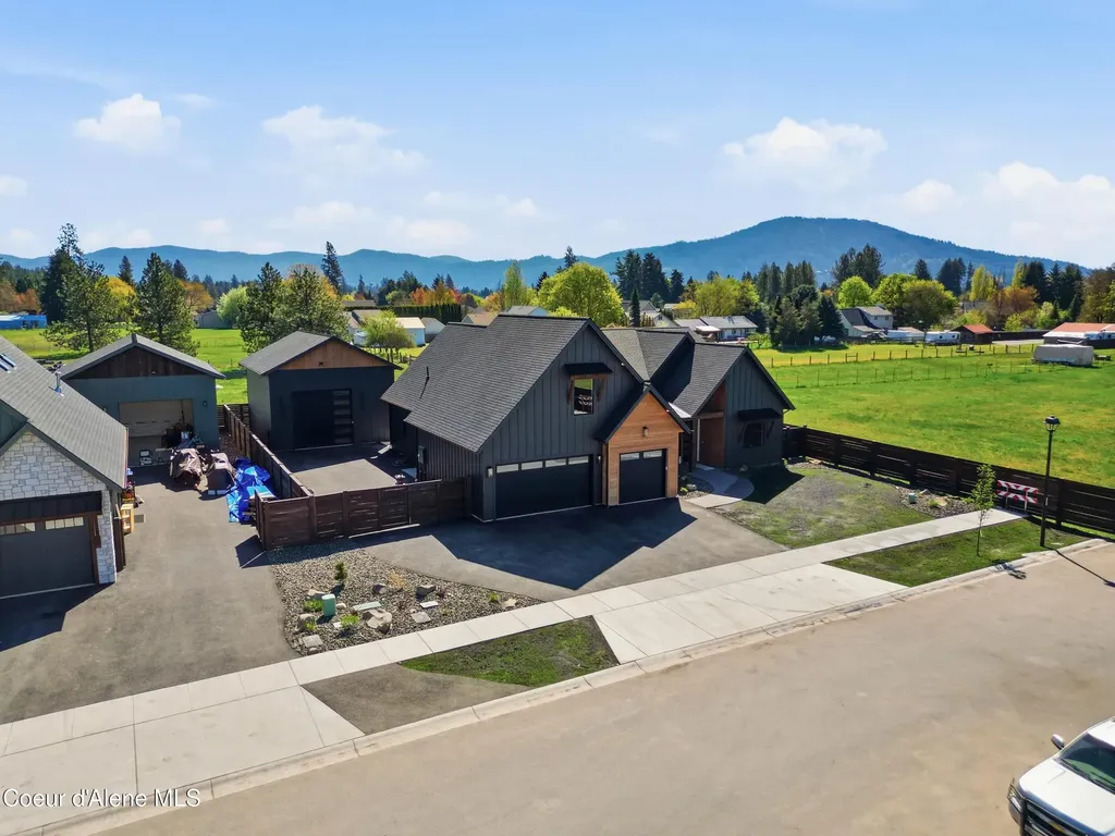 11006 N Armonia Way Hayden ID 83835