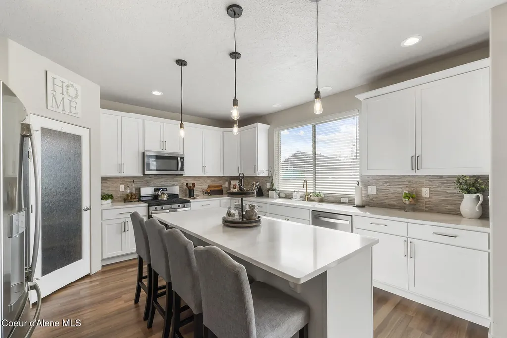 984 E Allenby Avenue Post Falls ID 83854