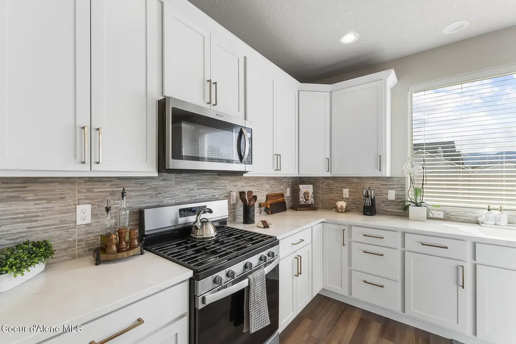 984 E Allenby Avenue Post Falls ID 83854