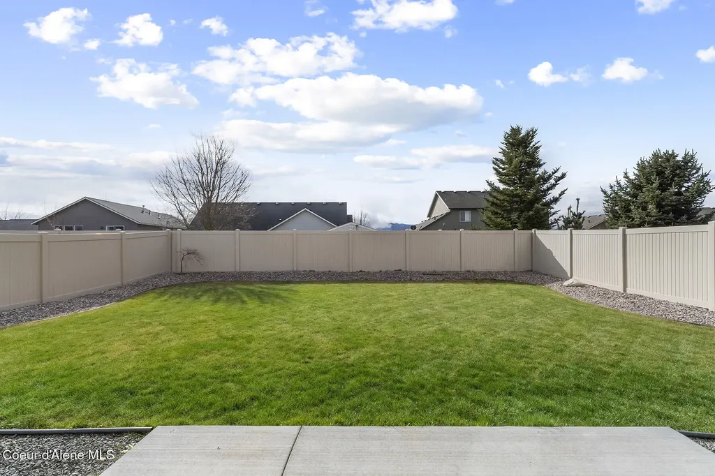 984 E Allenby Avenue Post Falls ID 83854