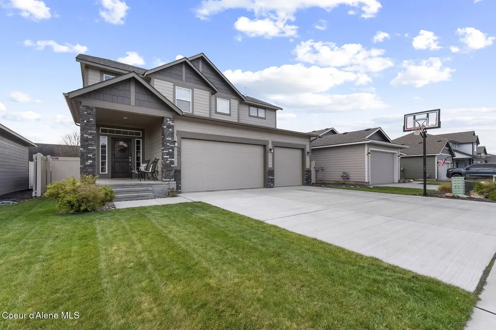 984 E Allenby Avenue Post Falls ID 83854