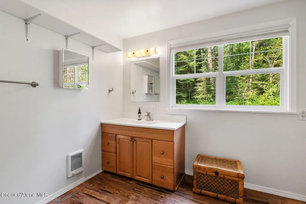 566 Timberlane Road Bonners Ferry ID 83805