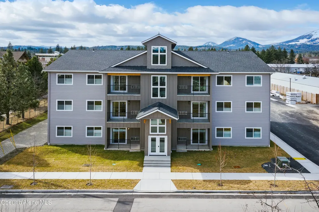 424 S Olive Avenue Sandpoint ID 83864