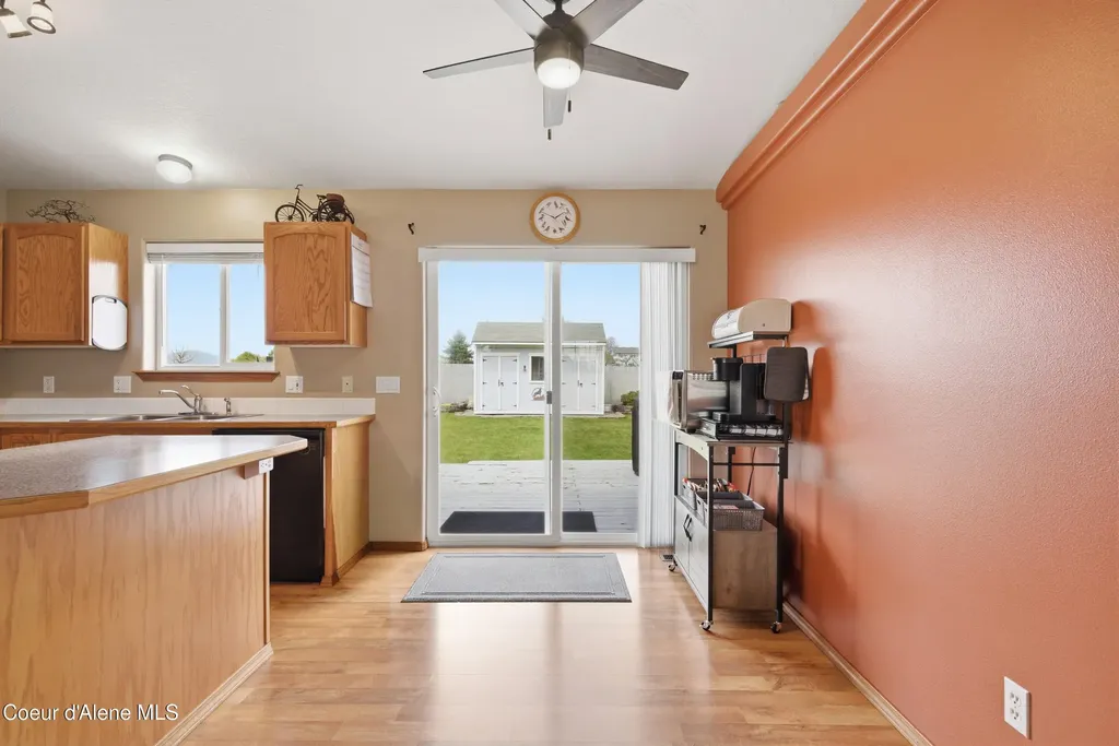 11672 N Stinson Loop Hayden ID 83835