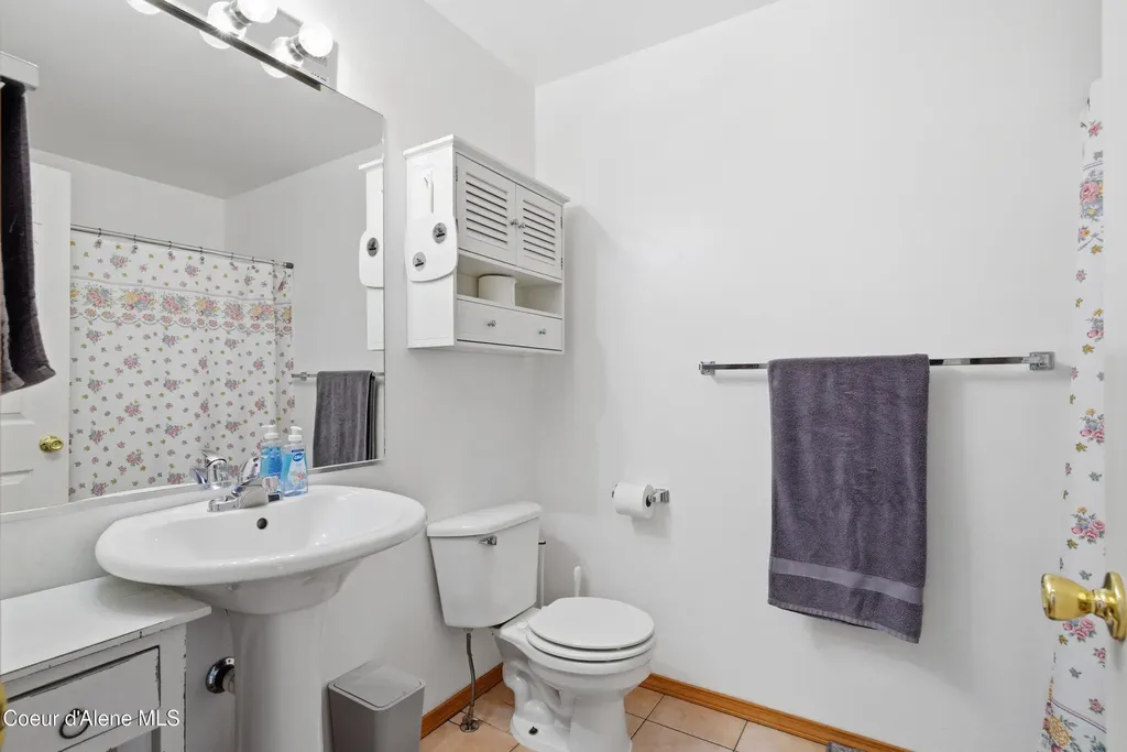 11672 N Stinson Loop Hayden ID 83835
