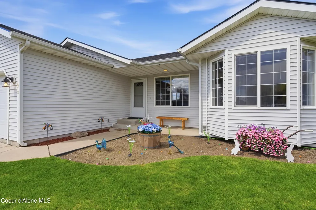 11672 N Stinson Loop Hayden ID 83835