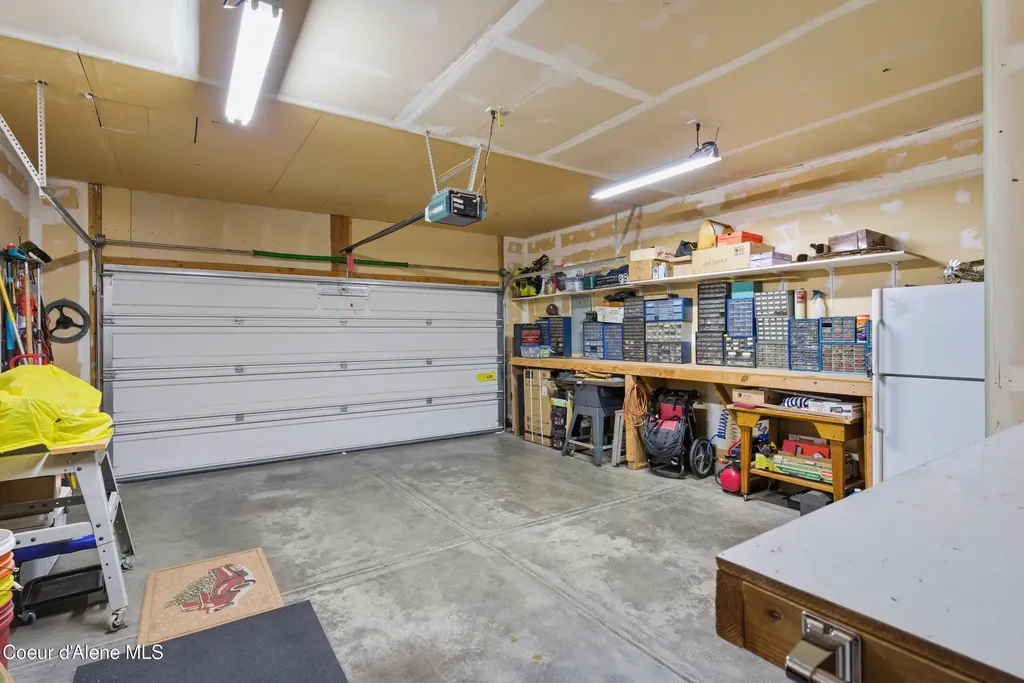 11672 N Stinson Loop Hayden ID 83835