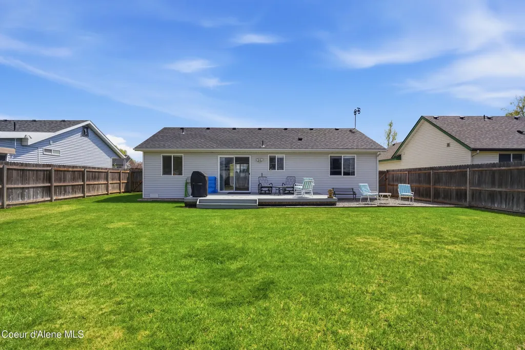 11672 N Stinson Loop Hayden ID 83835