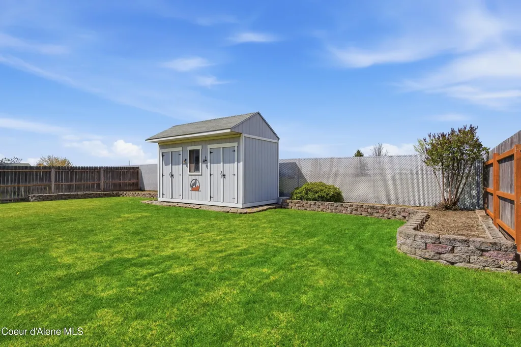 11672 N Stinson Loop Hayden ID 83835